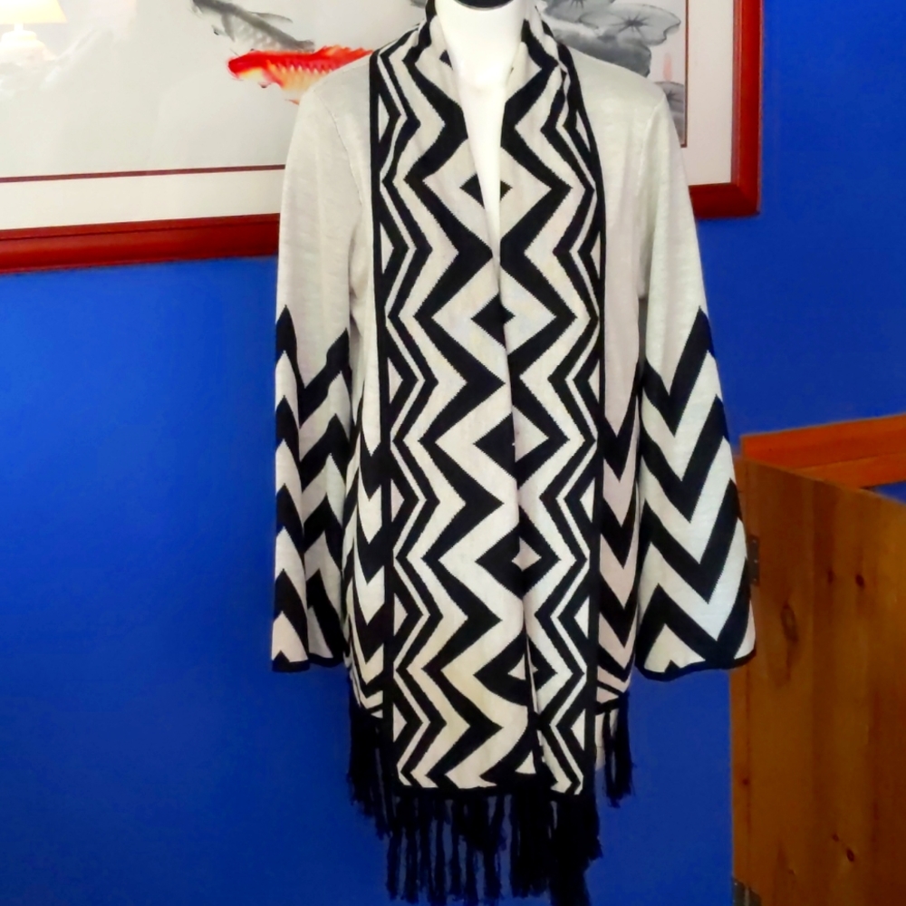 Ya Los Angeles Open Cardigan Size L